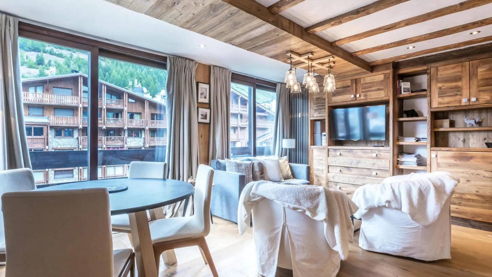 Appartement De Caractere Haut De Gamme Au Centre De Val-D'Isere, Proche Des Pistes - Fr-1-694-184 Apartment Val-d'Isere